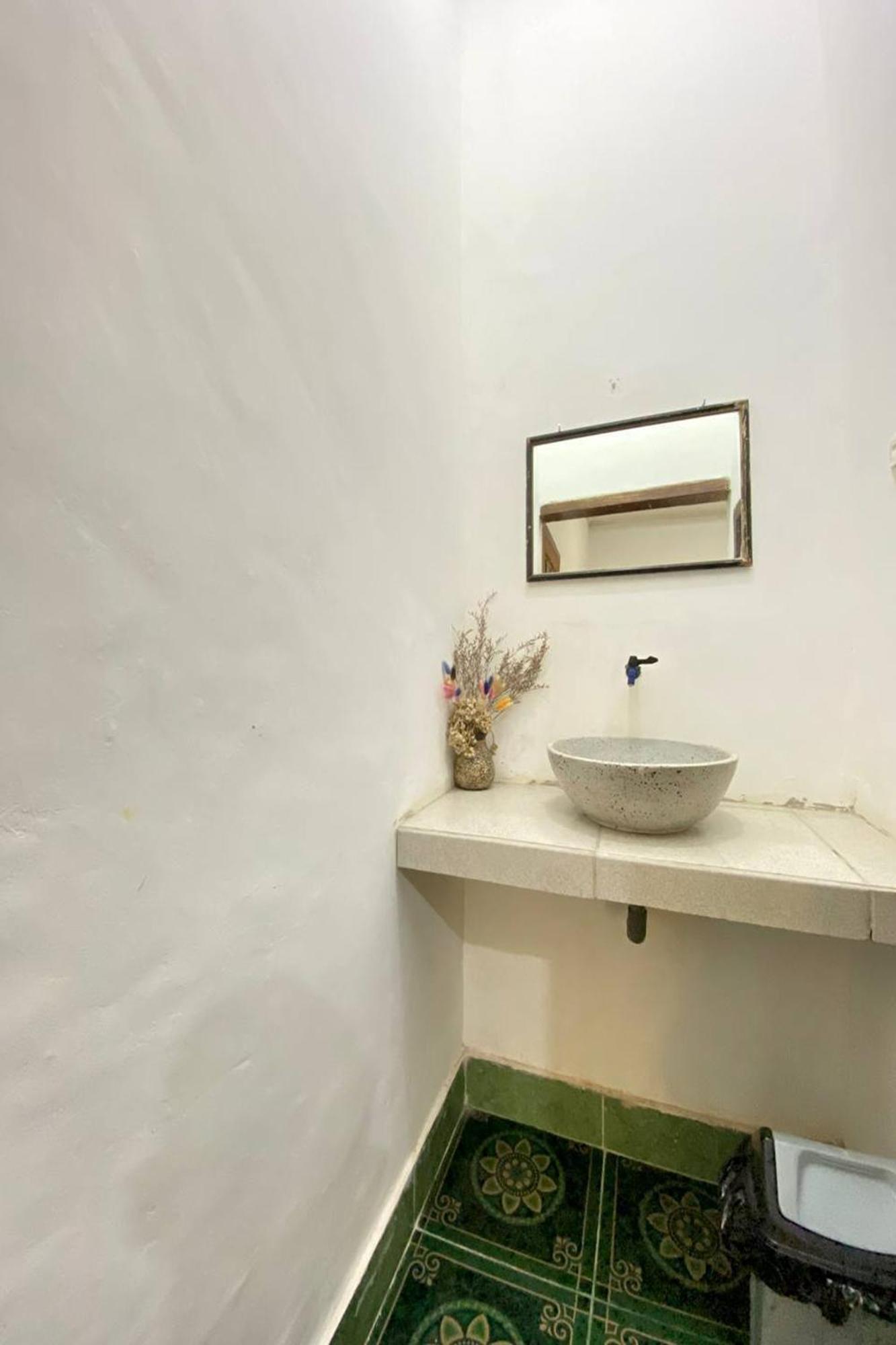 Duyung Rooms & Resto Gerupuk 붐방 외부 사진